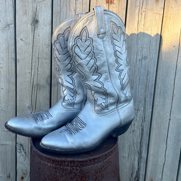 SILVER COWBOY BOOTS SIZE 9.5 - Picture 2 of 8